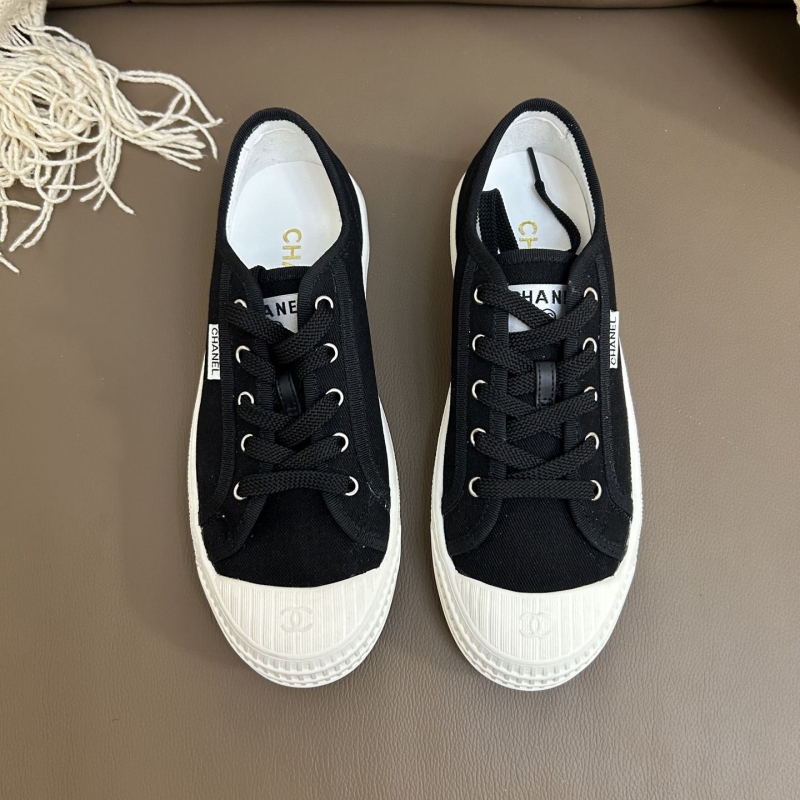 Ch**el sneakers